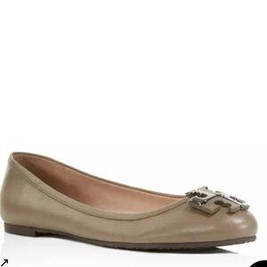 Tory Burch Lowell Logo Flats — 8.5